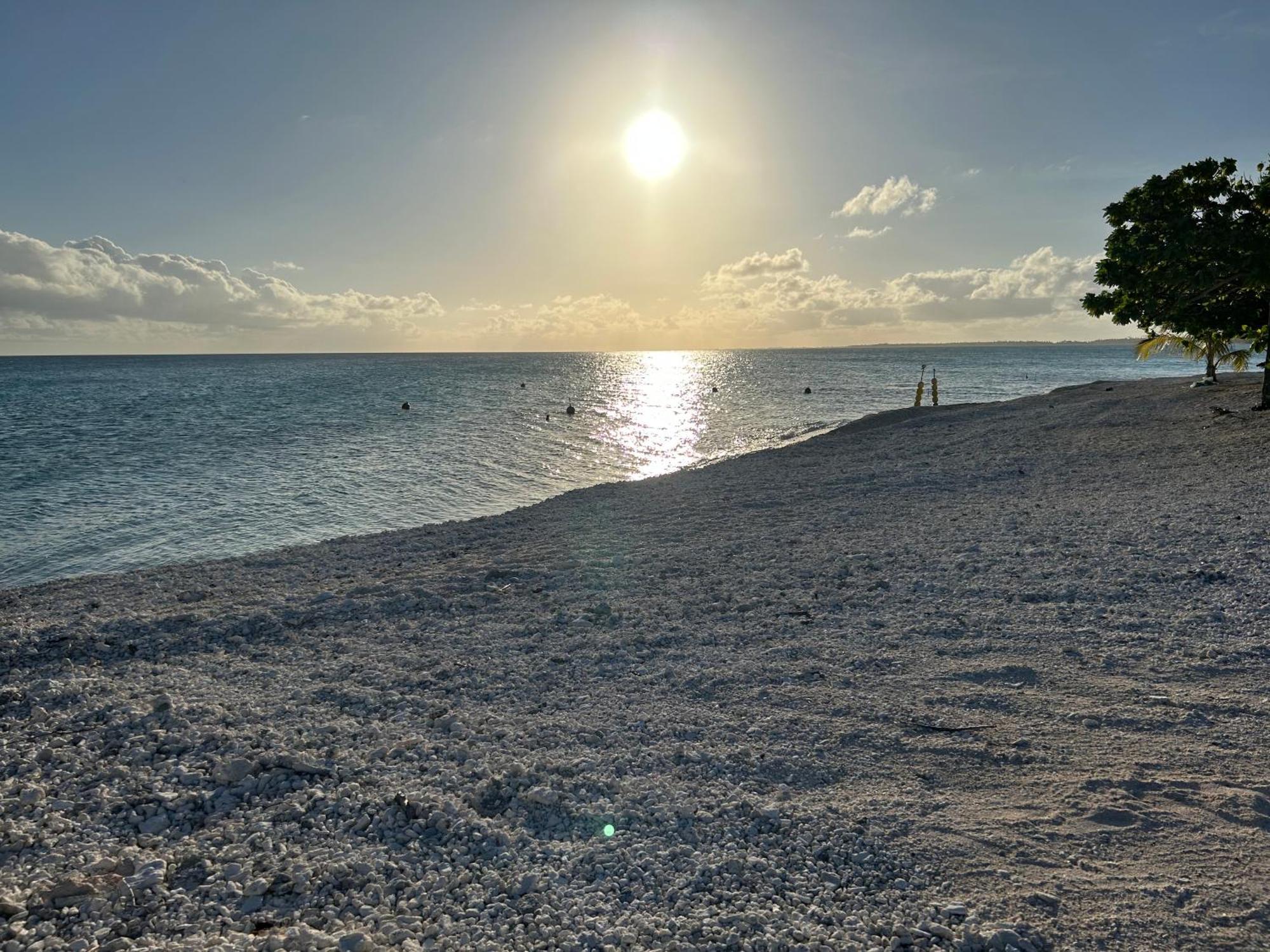Rangiroa Bliss Hotel Tiputa Eksteriør billede