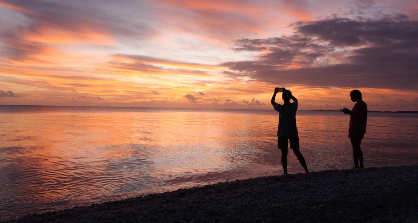 Rangiroa Bliss Hotel Tiputa Eksteriør billede